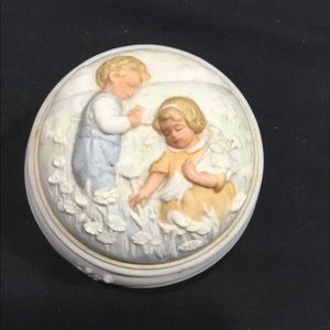 AVON Music Box/Trinket Box